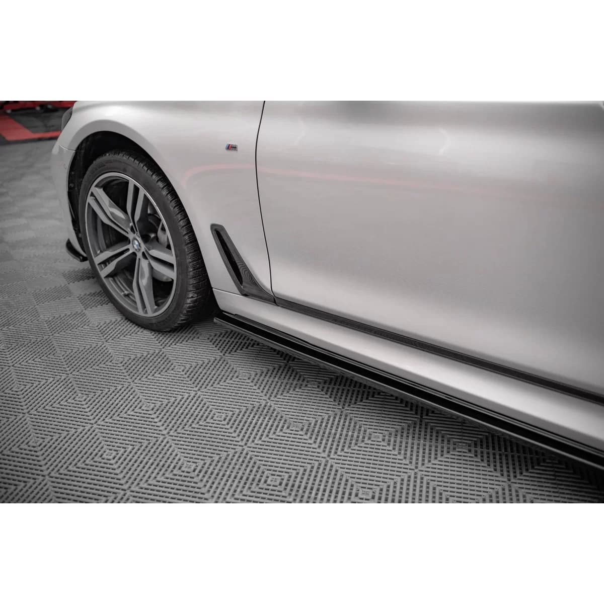 Maxton Design additives suitable for BMW 7 G12 side skirts after 2015, black lacquer